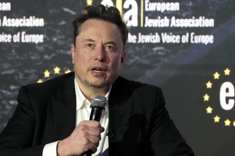 Elon Musk calls Maduro a 'dictator' in tech billionaire's latest blow-up against foreign leader