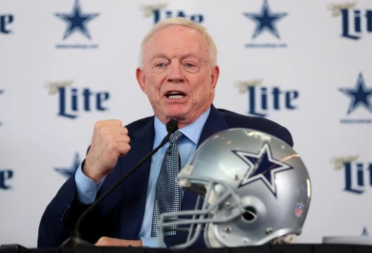 Jerry Jones Really Compared Himself to Patrick Mahomes | Deadspin.com