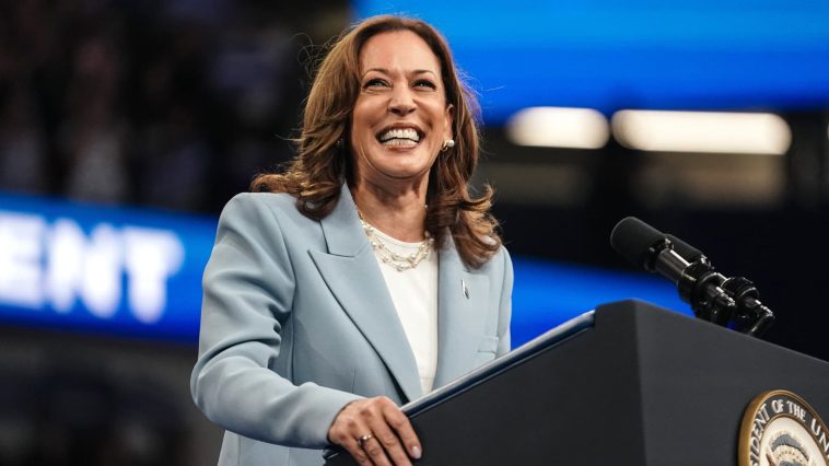 Kamala Harris gets support of more than 100 VCs and tech execs in online pledge