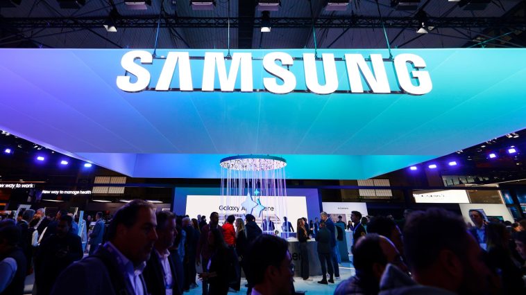 Samsung shares hit over 3-year high after better-than-expected guidance on strong AI demand