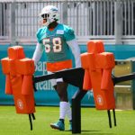 Shaquil Barrett Put Miami Dolphins in Seriously Bad Spot | Deadspin.com