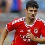 Chelsea considering move for Benfica defender