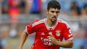 Chelsea considering move for Benfica defender