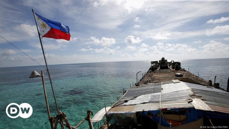 Chinese, Philippine ships collide in South China Sea