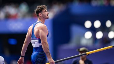 anthony-ammirati-pole-vault-bulge