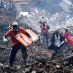 Rising death toll in the landfill collapse in Uganda