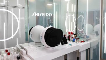 Shiseido Stock Falls Sharply, Prompting Trading Halt