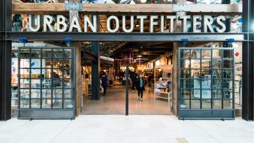 Urban Outfitters Shares Sink on Disappointing Sales Growth