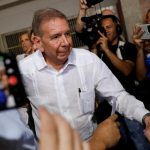 Venezuela opposition leader arrives in Spain to claim asylum