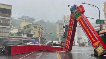 Typhoon Krathon makes landfall in Taiwan killing at least two people