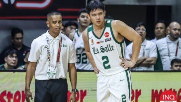 La Salle Green Archers' Vhoris Marasigan with coach Topex Robinson during a UAAP Season 87 men's basketball game