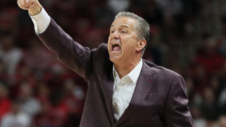 No. 16 Arkansas beats Lipscomb in John Calipari's debut