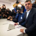 Romania votes for a new president with far-right seeking win