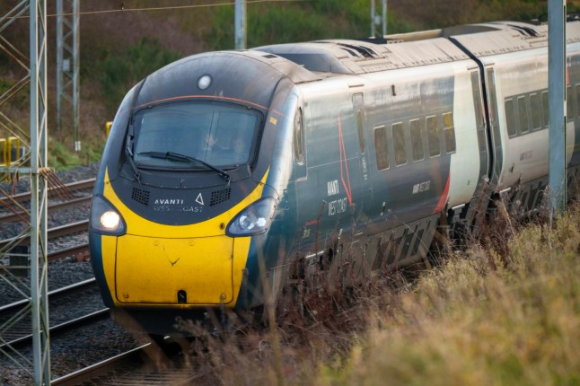 CREWE, UNITED KINGDOM - DECEMBER 15: An Avanti West Coast mainline train on the tracks on December 15, 2023 in Crewe, United Kingdom. Cheshire East Council must write off ??8.6m, mostly borrowed, from the ??11m invested in preparation for the abandoned HS2 north of Birmingham project, with council leaders stating that the government's "network north" proposals provide insufficient relief. (Photo by Christopher Furlong/Getty Images)