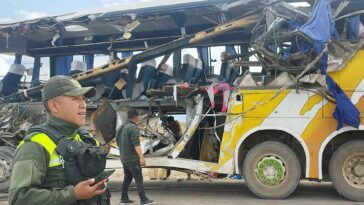 At least 37 people killed and 39 wounded as two buses collide in Bolivia